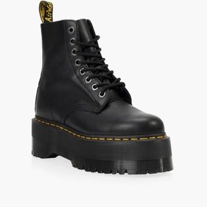 Dr Martens- 1460 PASCAL MAX PLATFORM Women